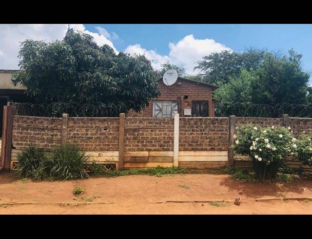 2 BEDROOM HOUSE FOR SALE IN COSMO CITY